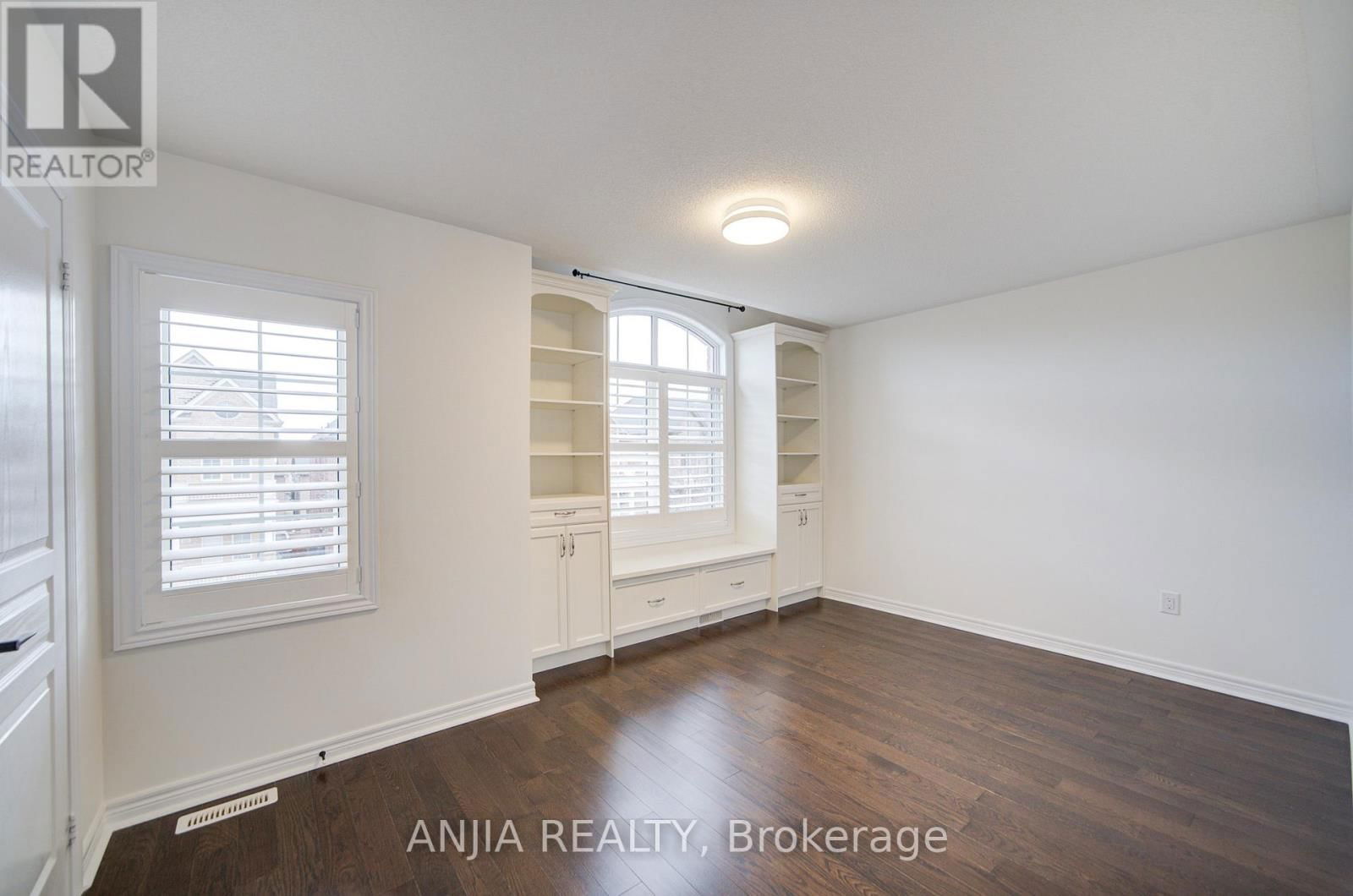 56 BUSCH AVENUE Image 44