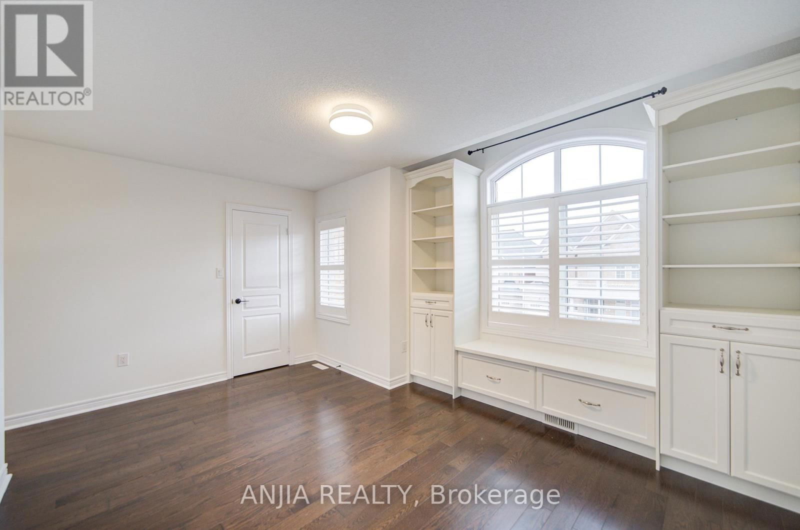 56 BUSCH AVENUE Image 45