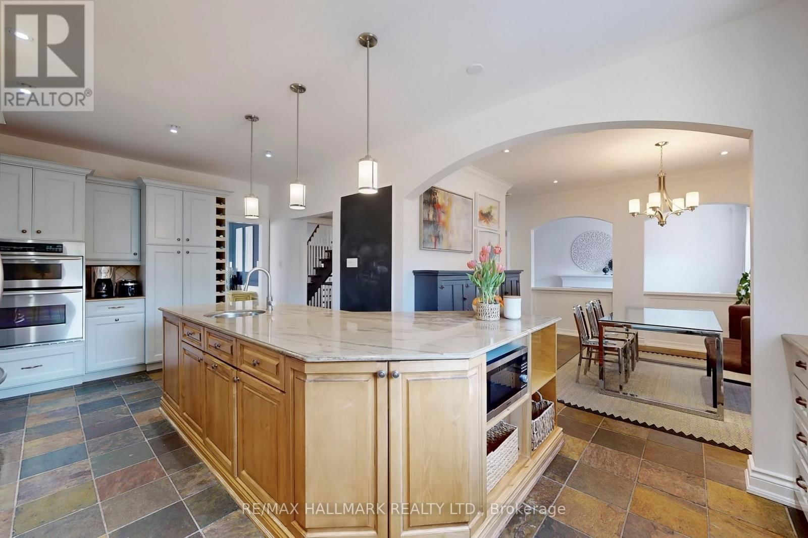 97 MARSH HARBOUR Image 14