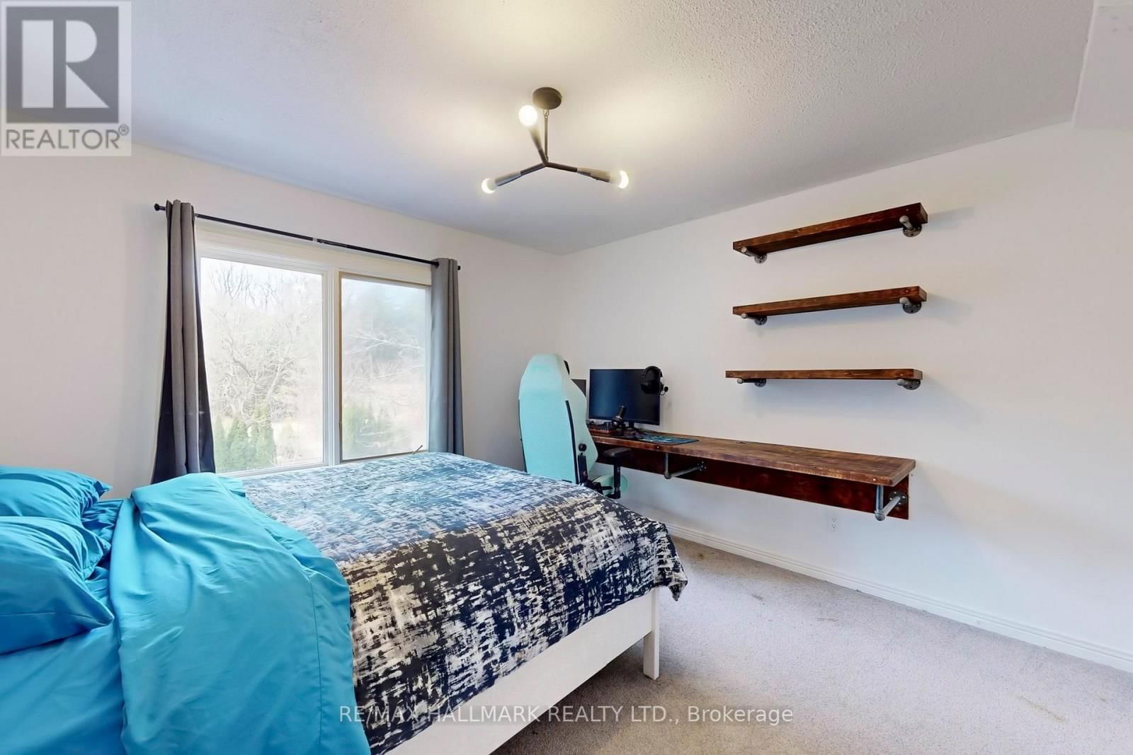 97 MARSH HARBOUR Image 21