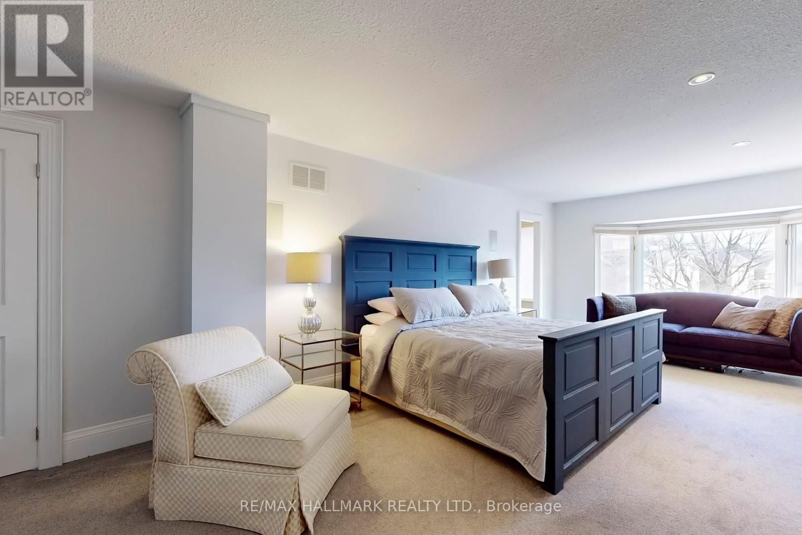 97 MARSH HARBOUR Image 26