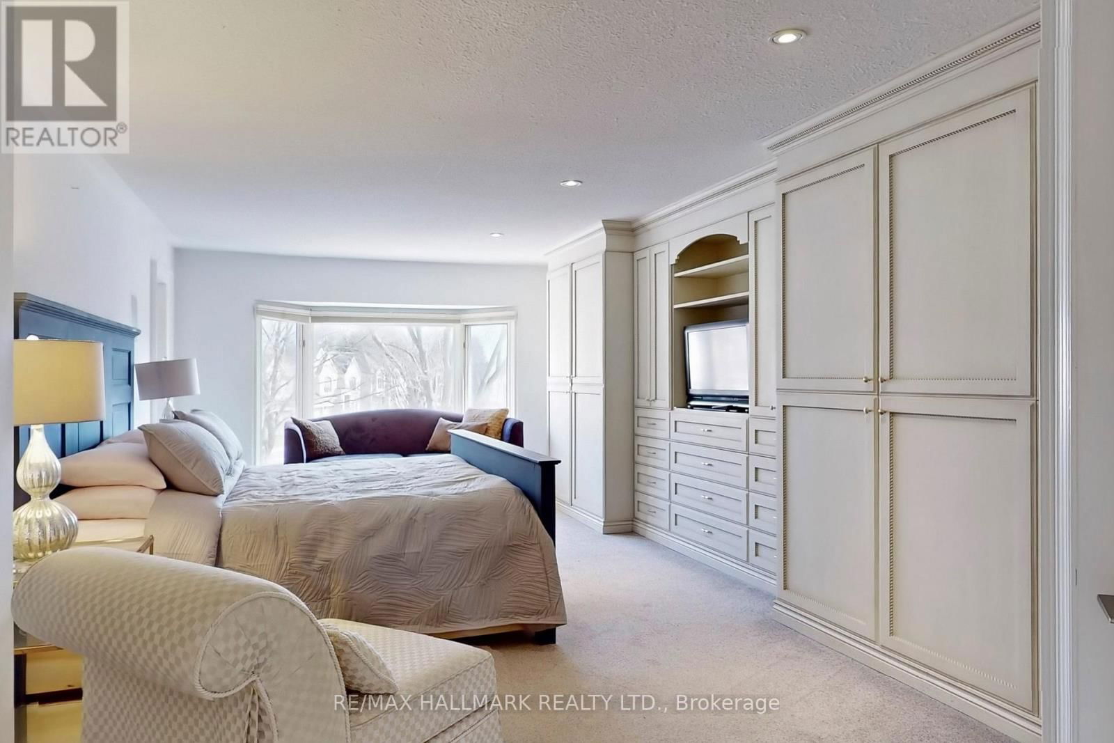 97 MARSH HARBOUR Image 27