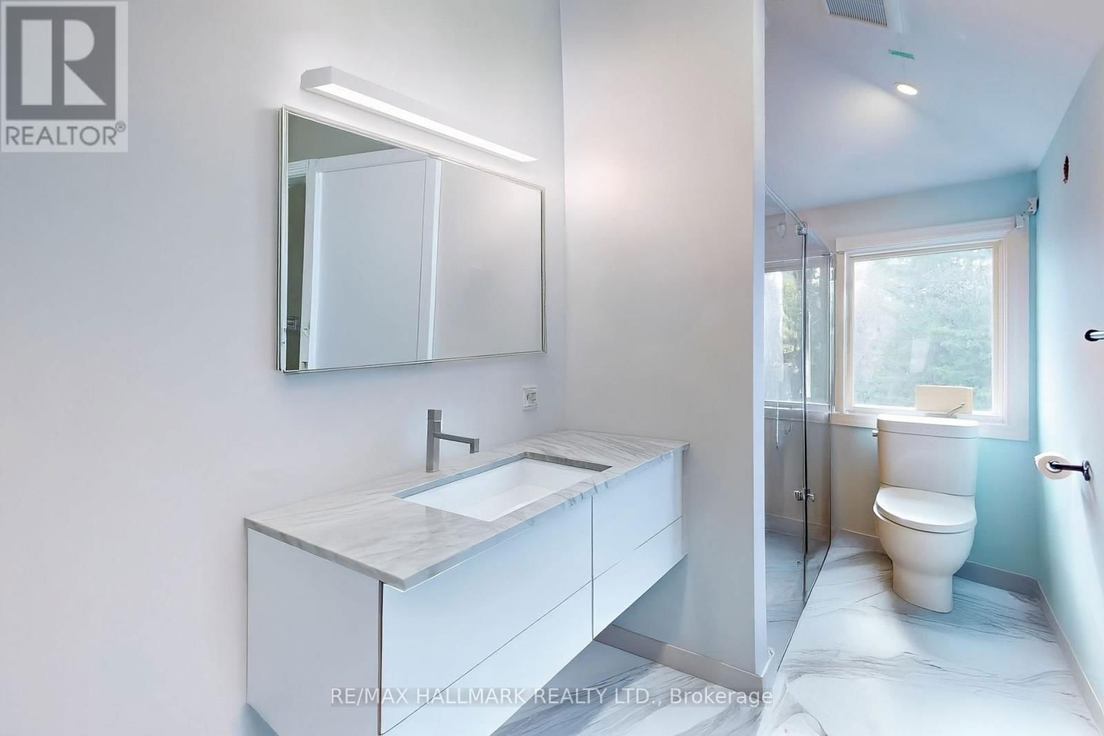 97 MARSH HARBOUR Image 36