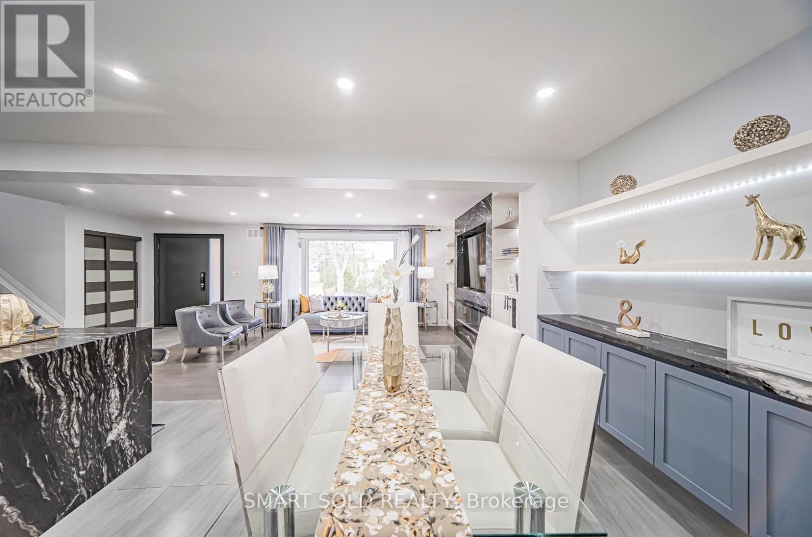 9 OAKCREST AVENUE Image 12