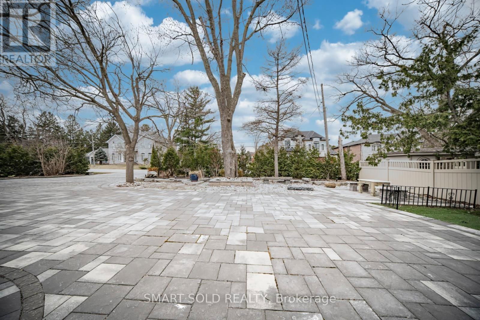 9 OAKCREST AVENUE Image 6