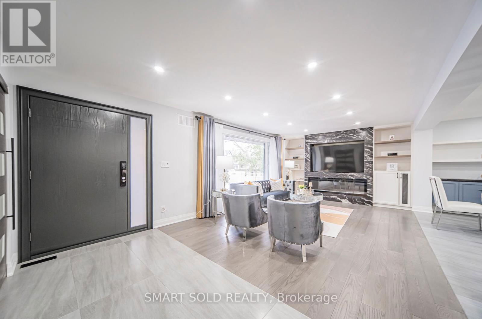 9 OAKCREST AVENUE Image 7