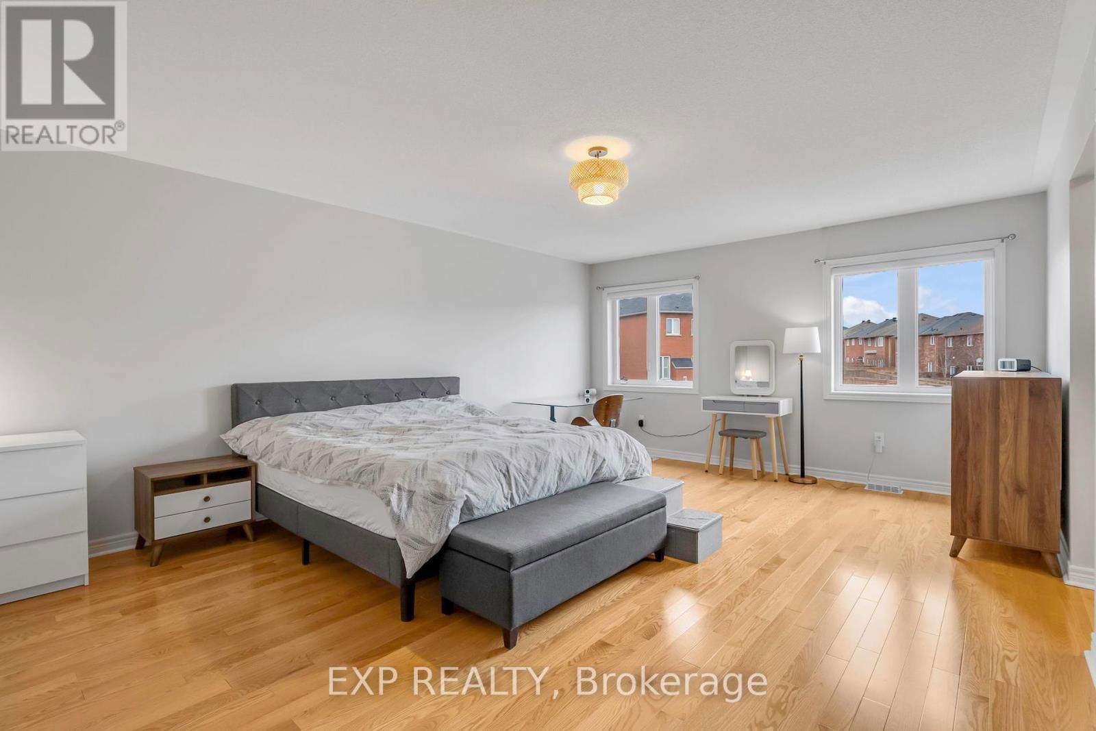 131 GREENWOOD ROAD Image 12