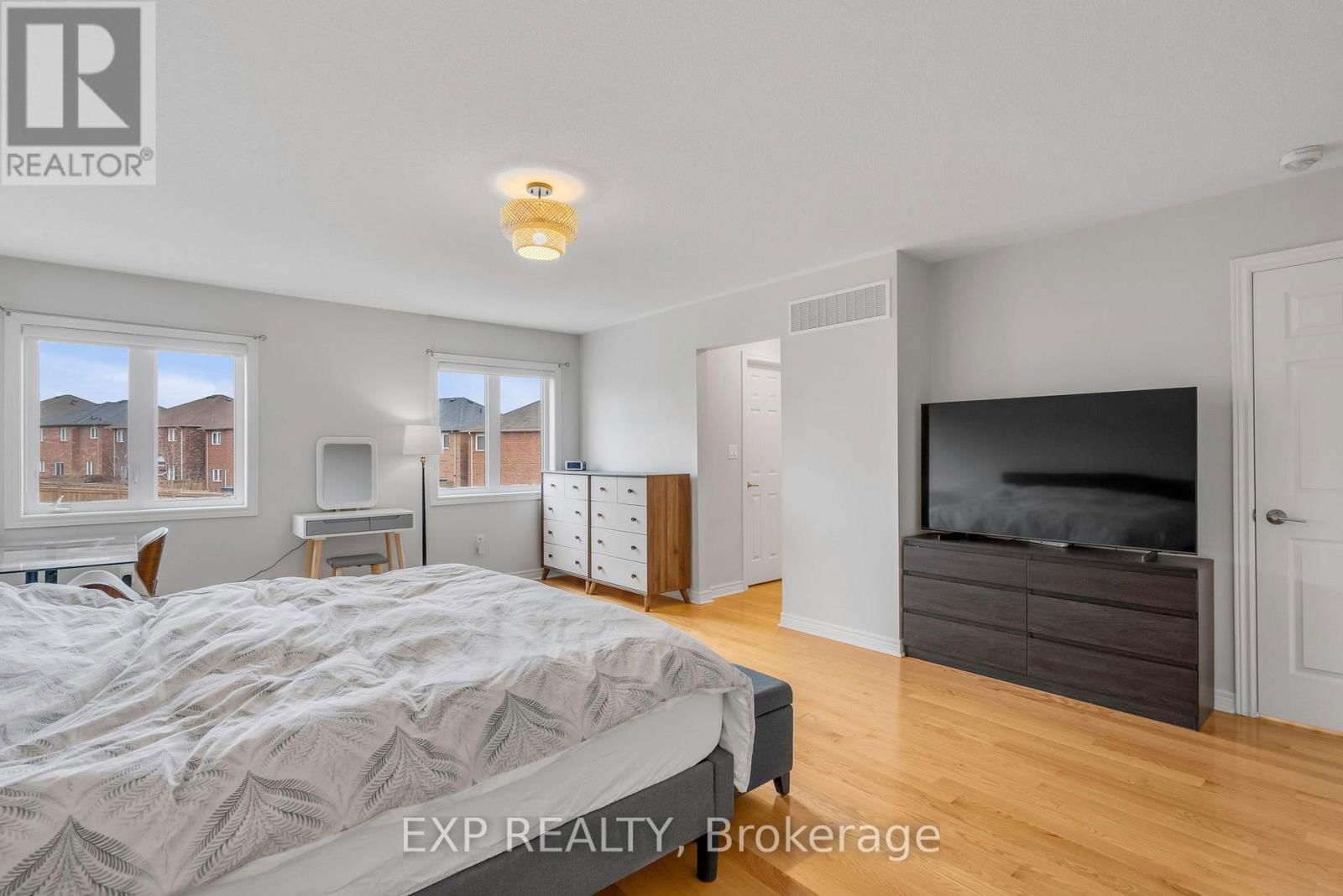 131 GREENWOOD ROAD Image 13