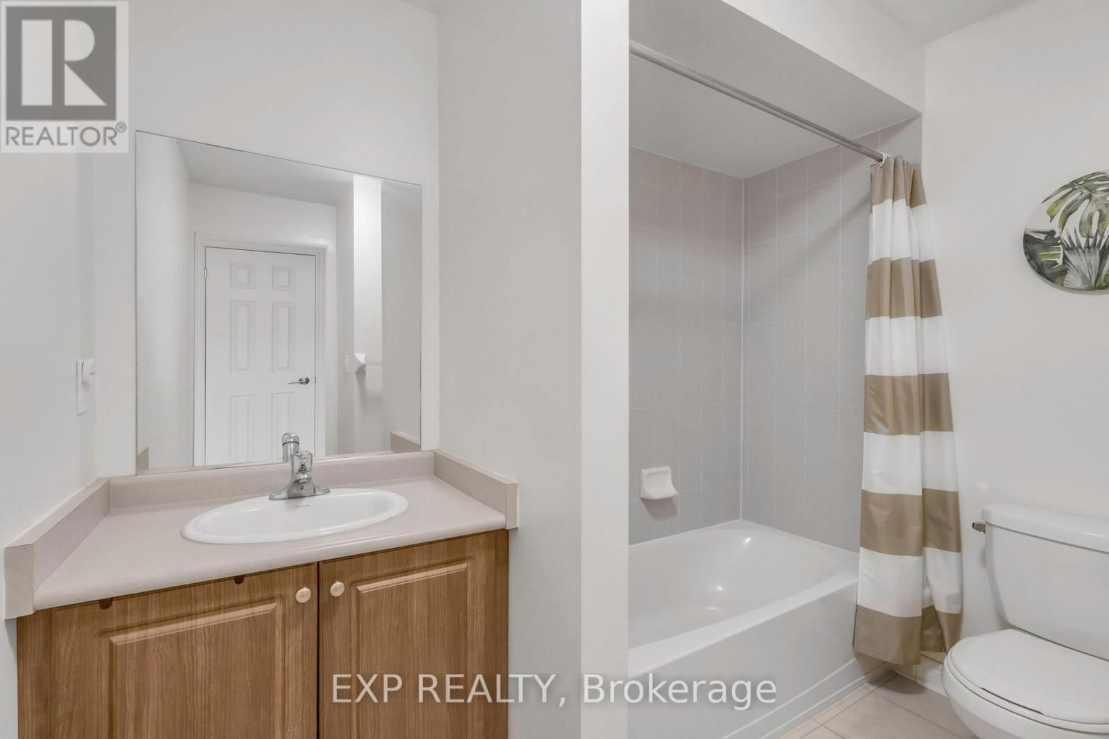 131 GREENWOOD ROAD Image 21