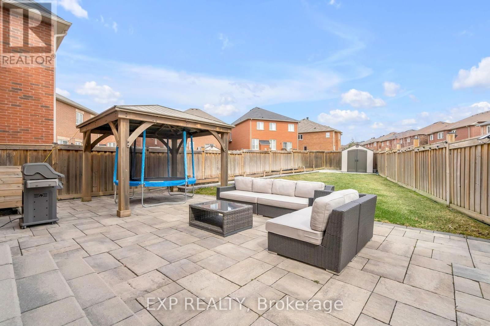 131 GREENWOOD ROAD Image 27