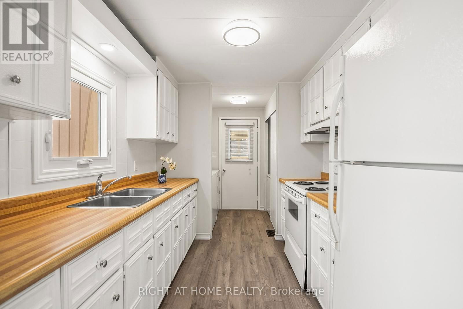 56 FLORA DRIVE Image 10