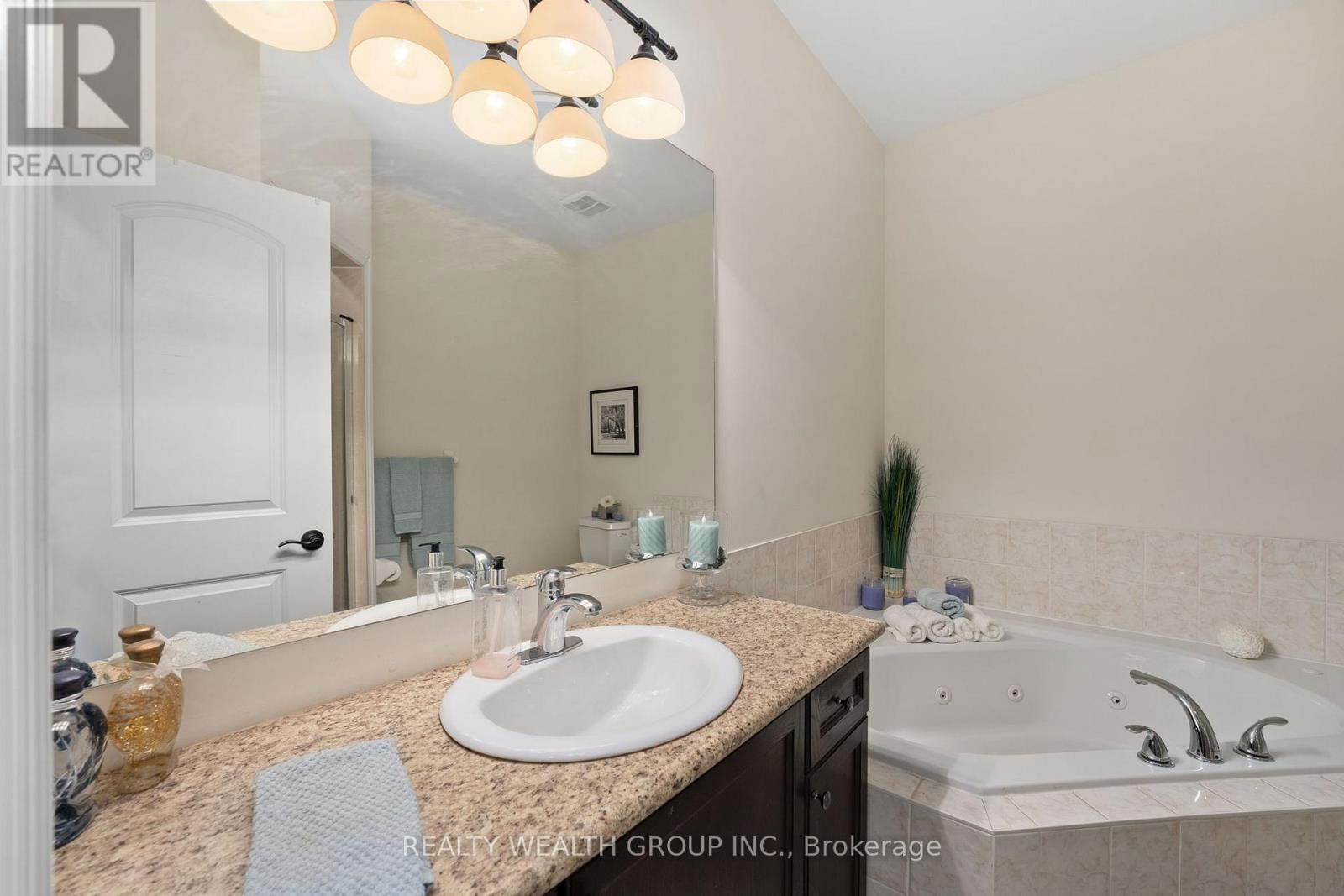 1056 QUARRY DRIVE Image 13