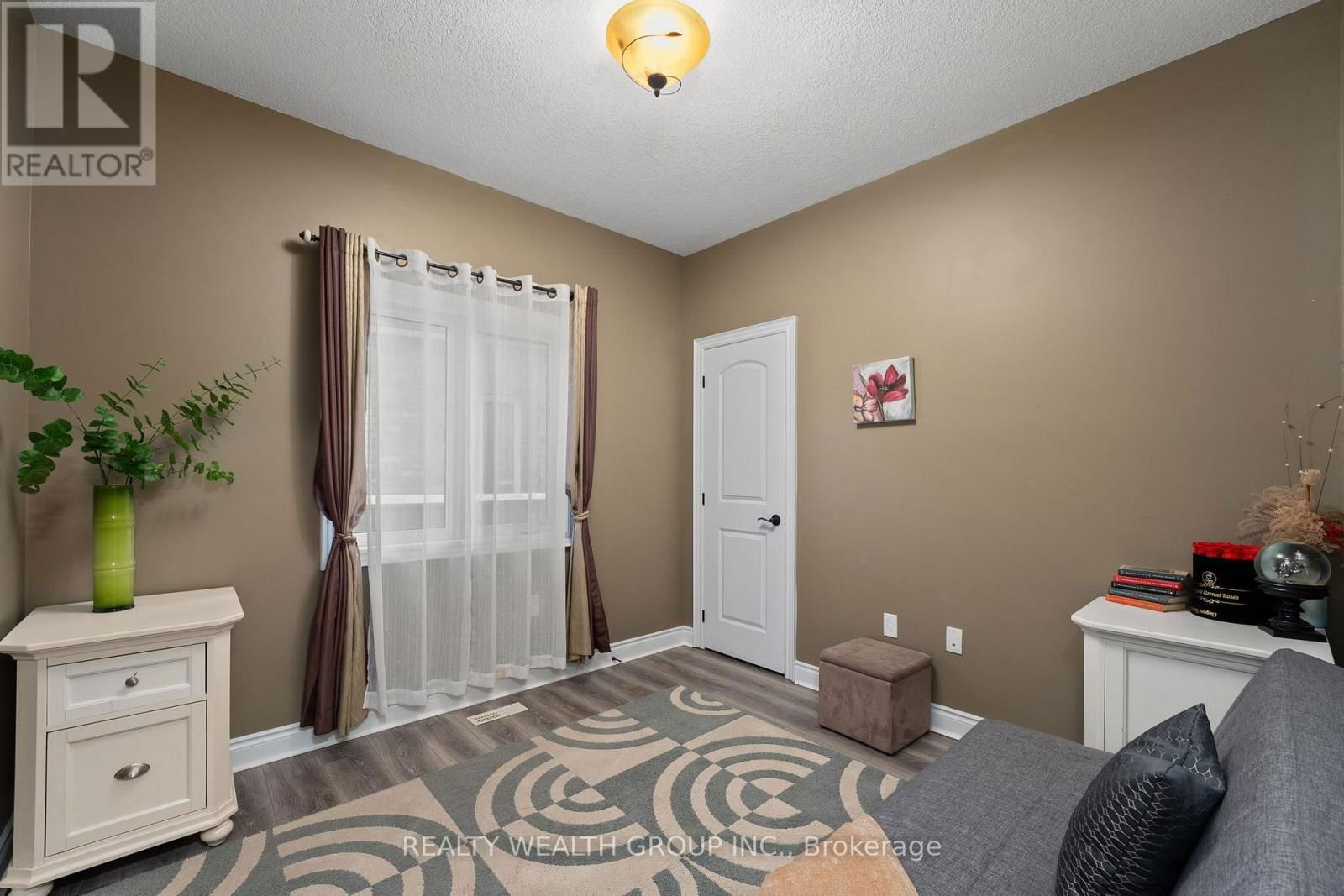 1056 QUARRY DRIVE Image 14