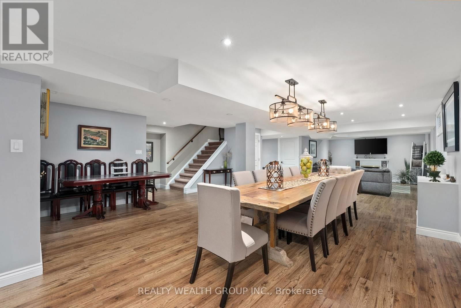 1056 QUARRY DRIVE Image 23