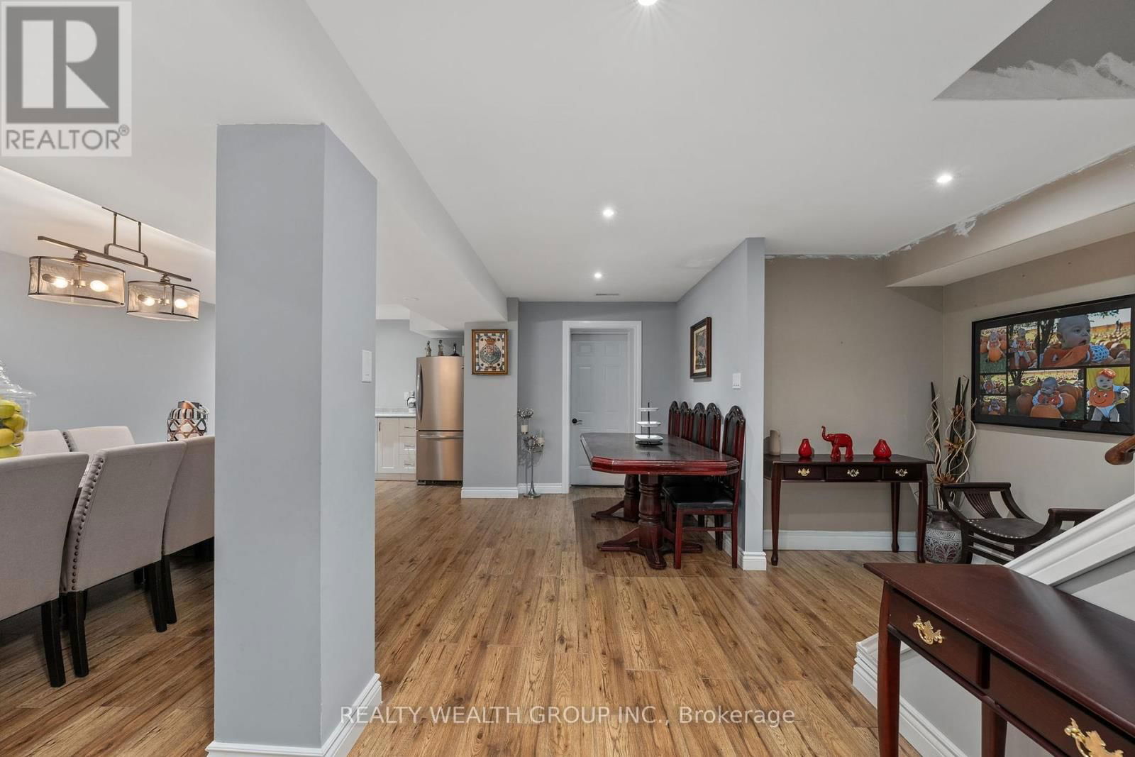 1056 QUARRY DRIVE Image 26