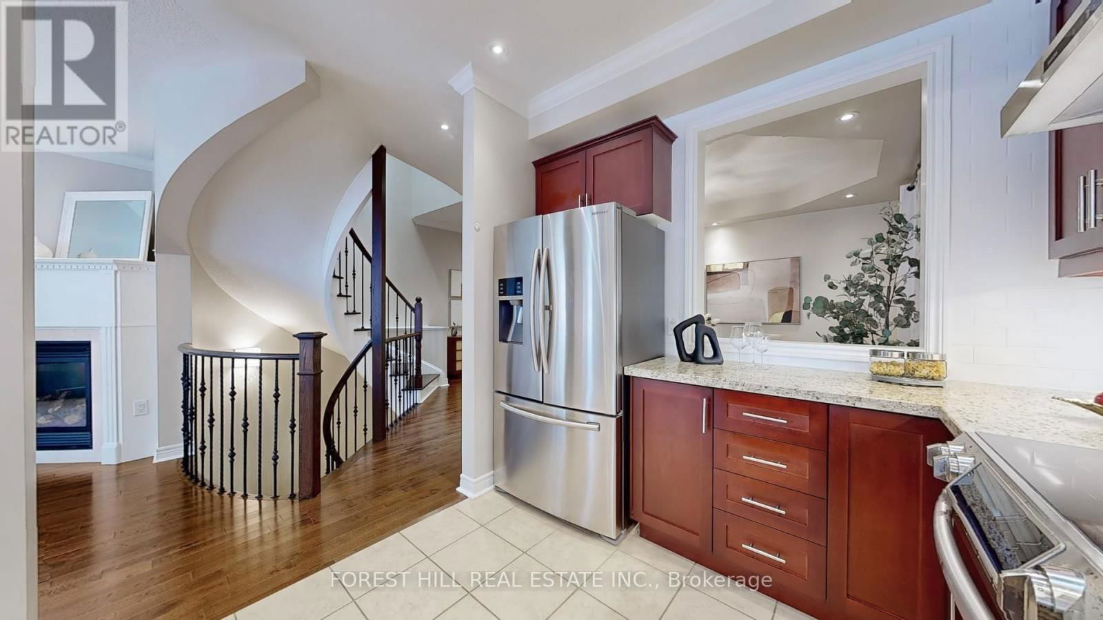 57 - 280 PARADELLE DRIVE Image 15