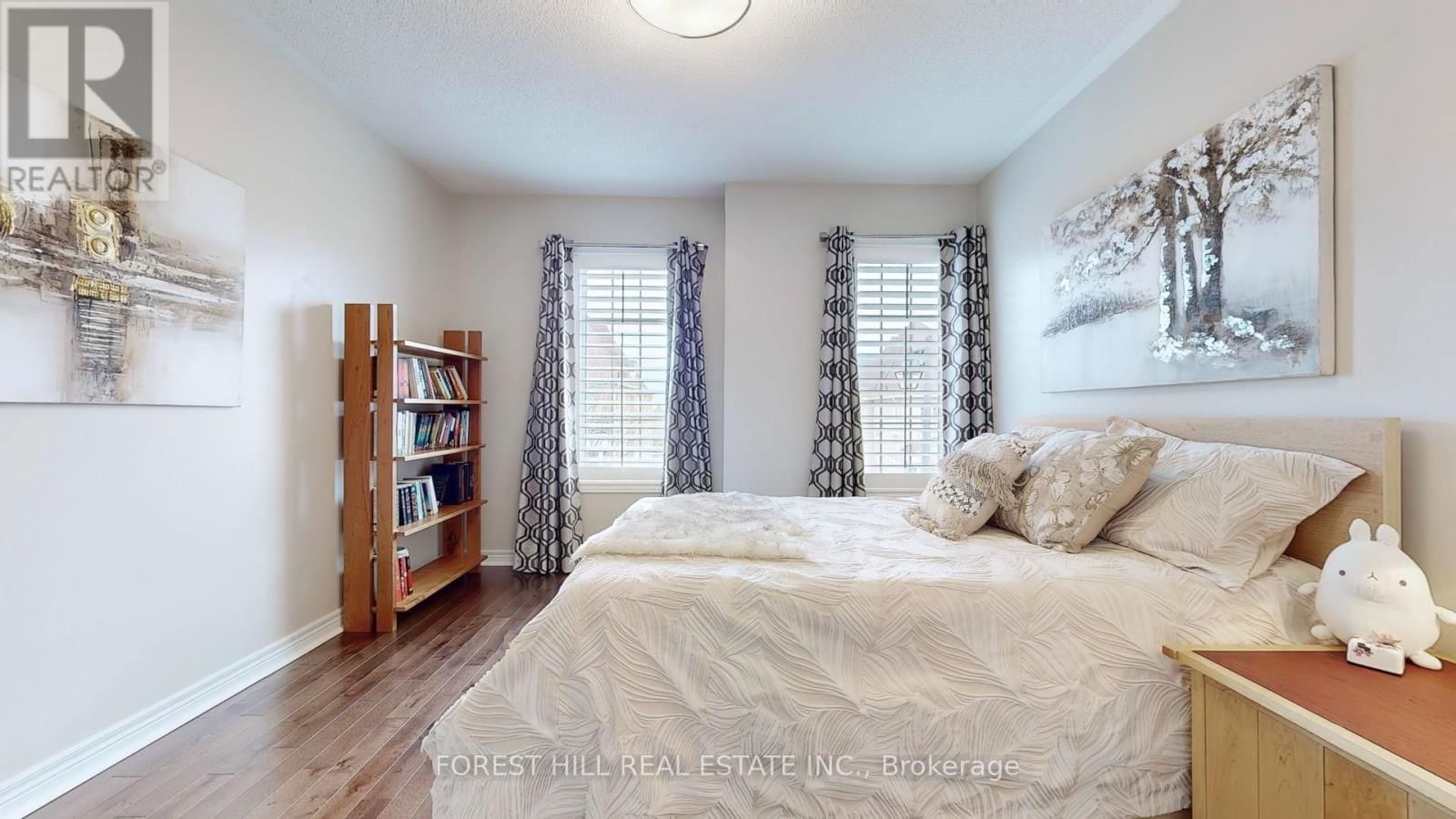 57 - 280 PARADELLE DRIVE Image 31