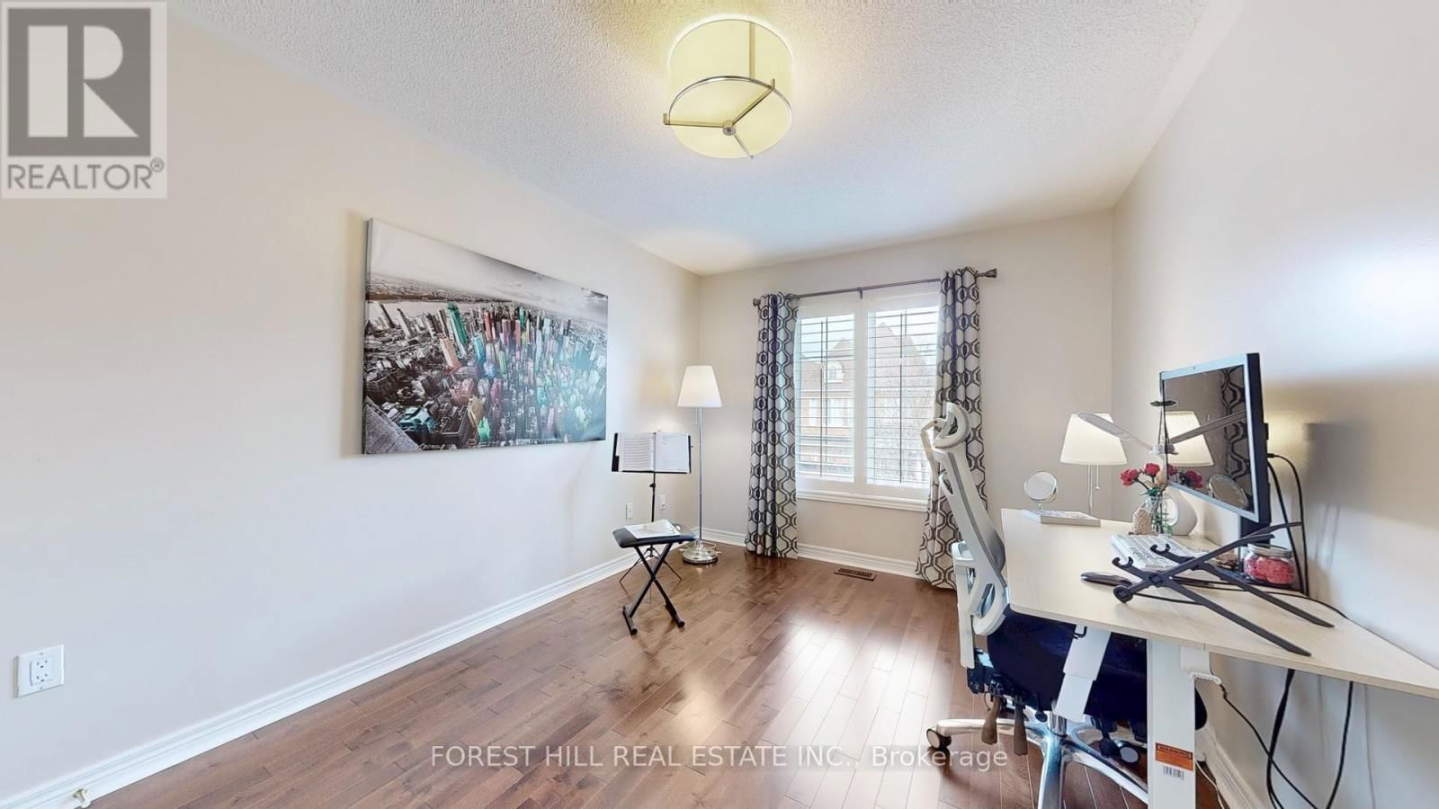 57 - 280 PARADELLE DRIVE Image 32