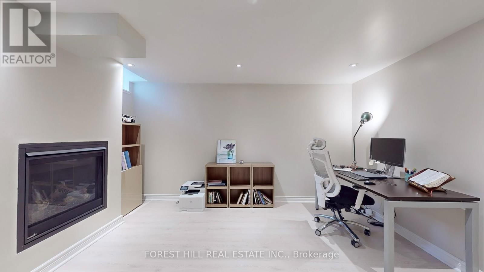 57 - 280 PARADELLE DRIVE Image 39