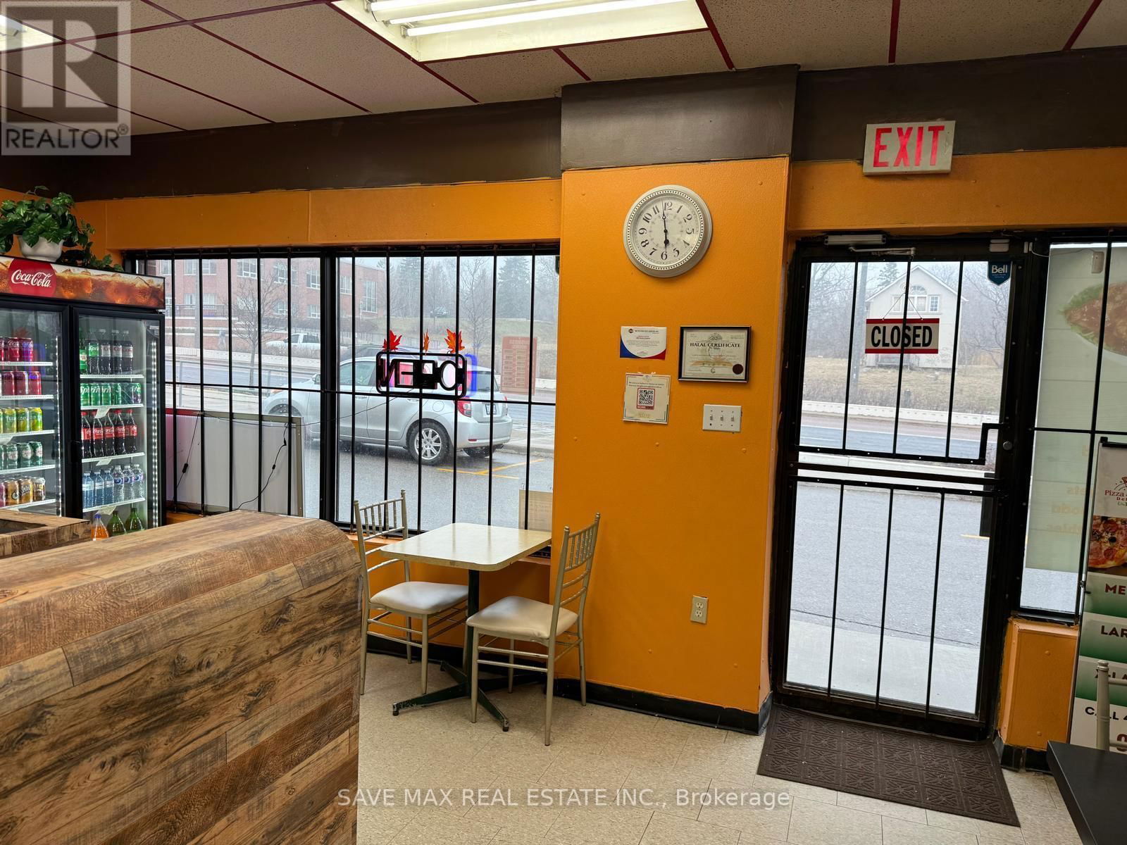 unit 6 - 350 DAVIS DRIVE Image 3