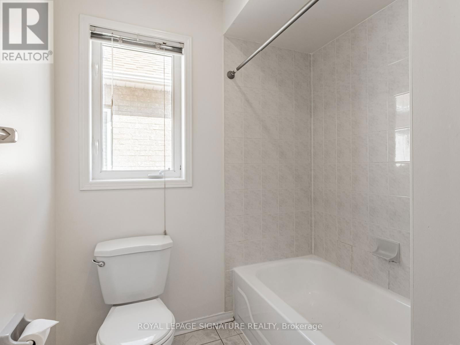 33 BILBERRY CRESCENT Image 34
