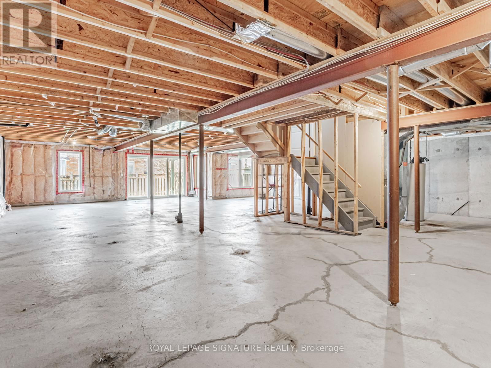 33 BILBERRY CRESCENT Image 42