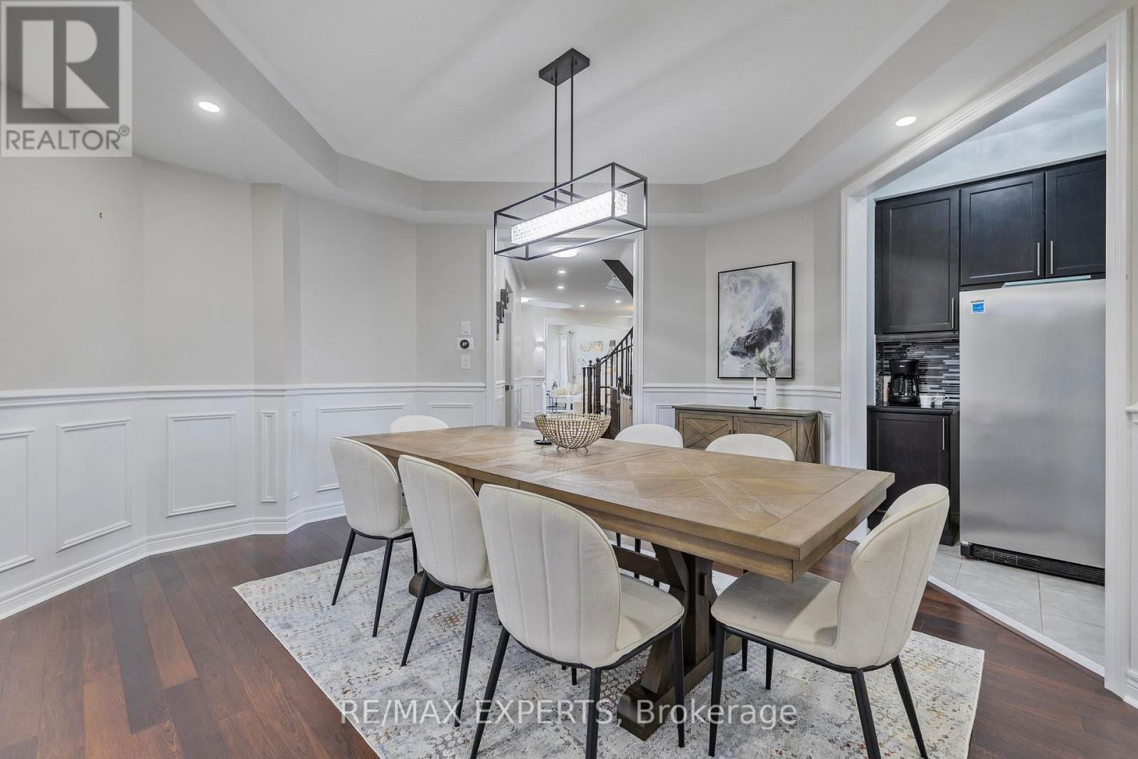 24 FARIS STREET Image 17