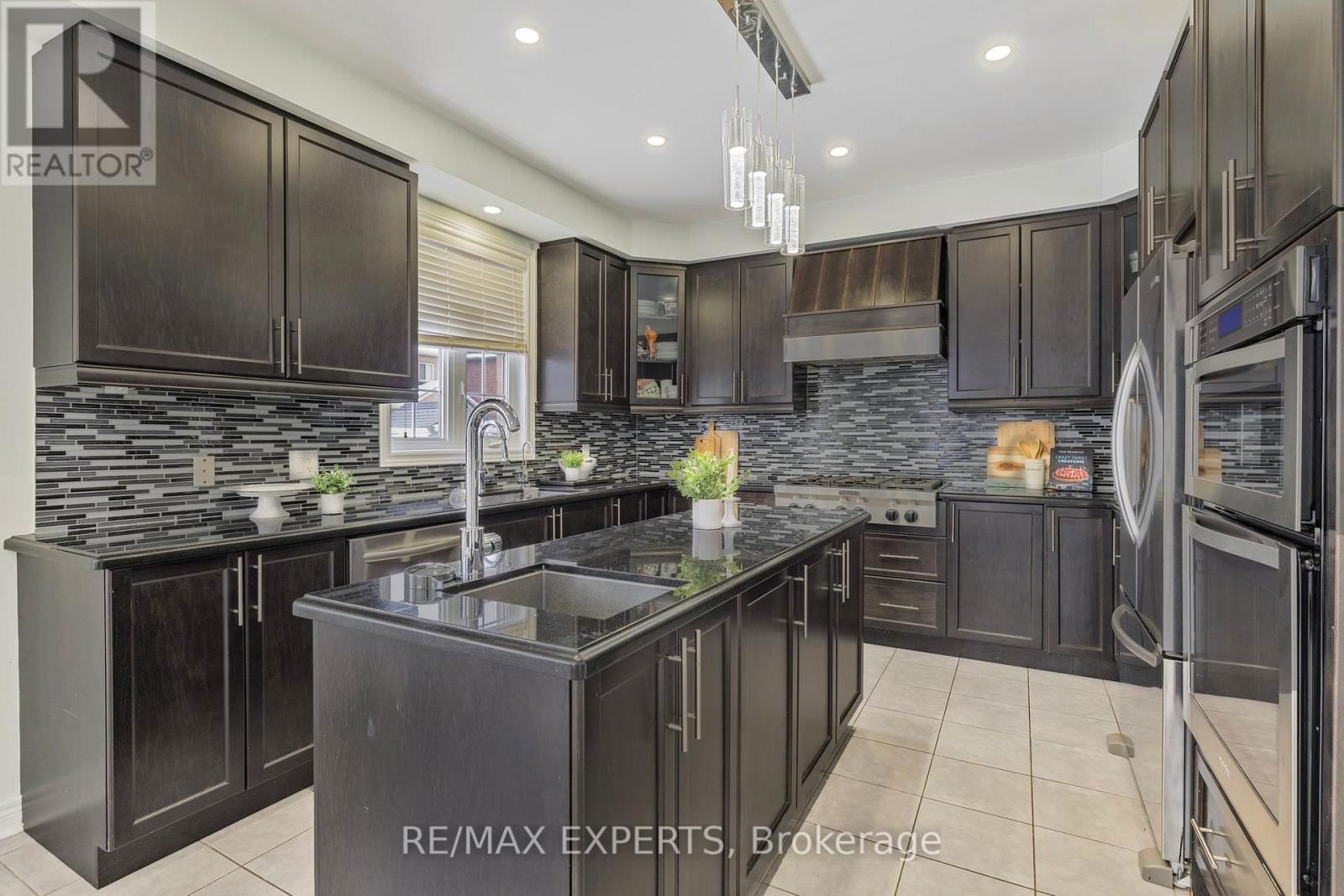 24 FARIS STREET Image 22