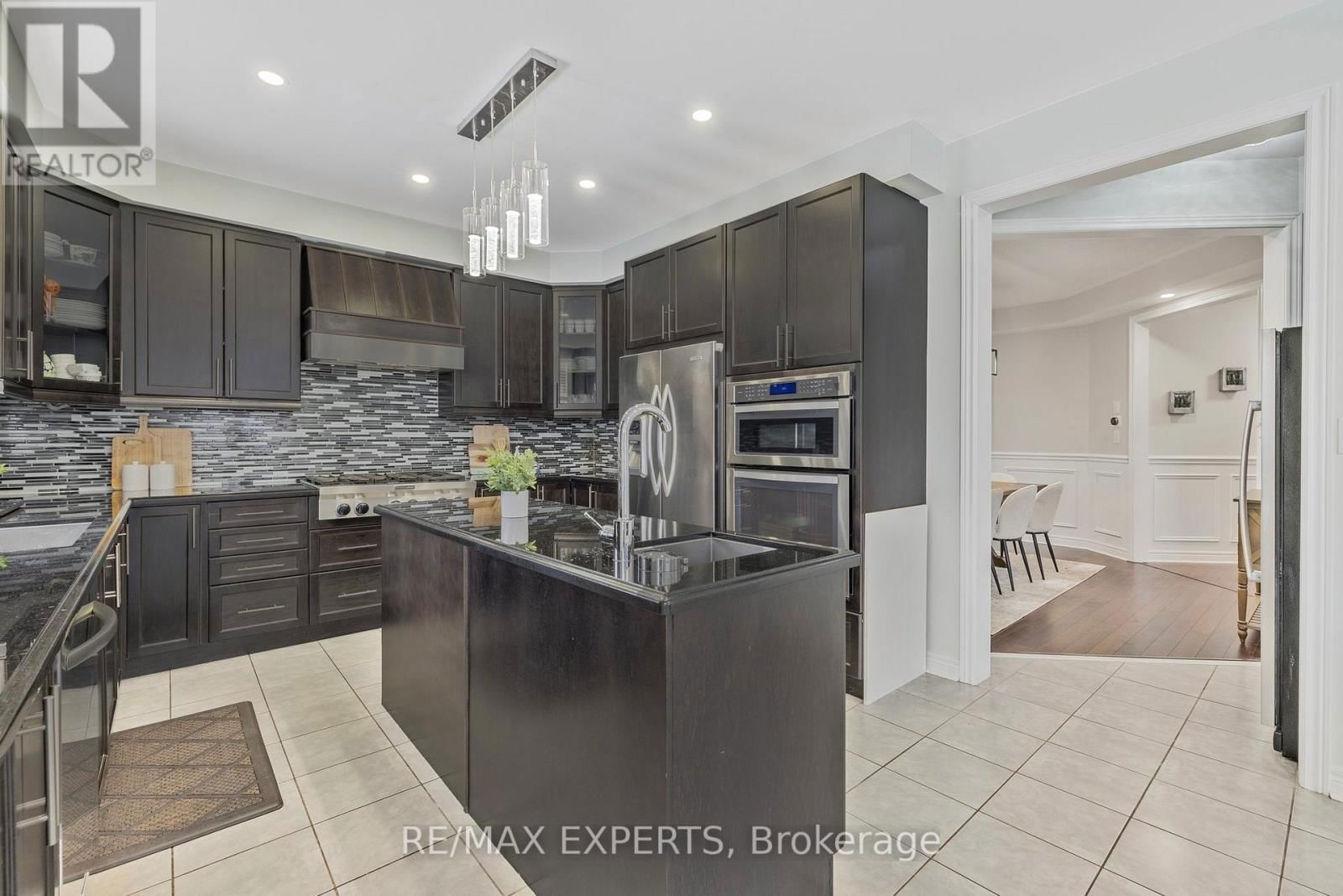 24 FARIS STREET Image 23