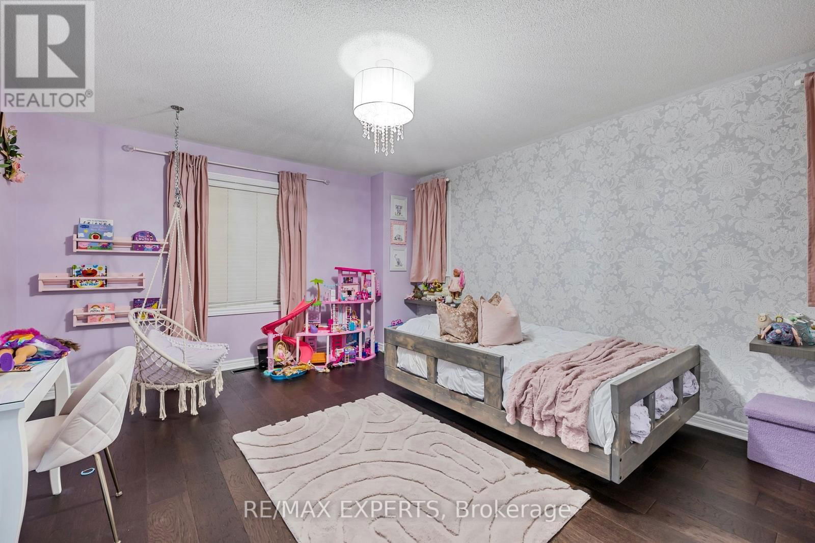 24 FARIS STREET Image 31