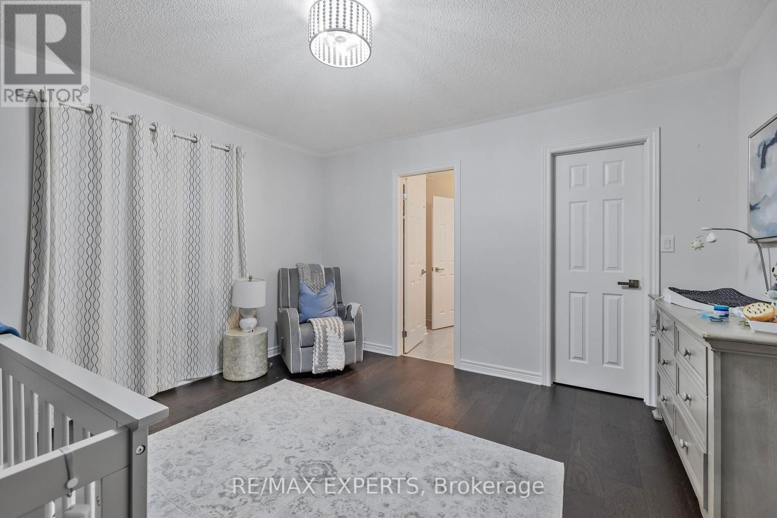 24 FARIS STREET Image 33