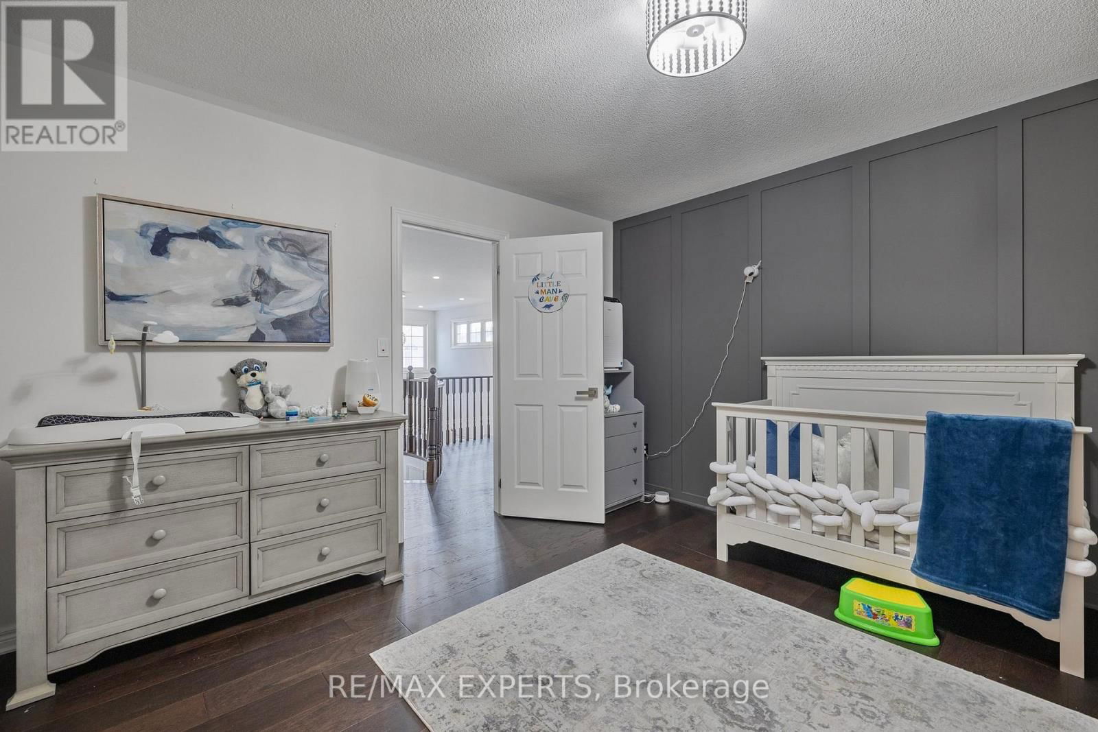 24 FARIS STREET Image 34