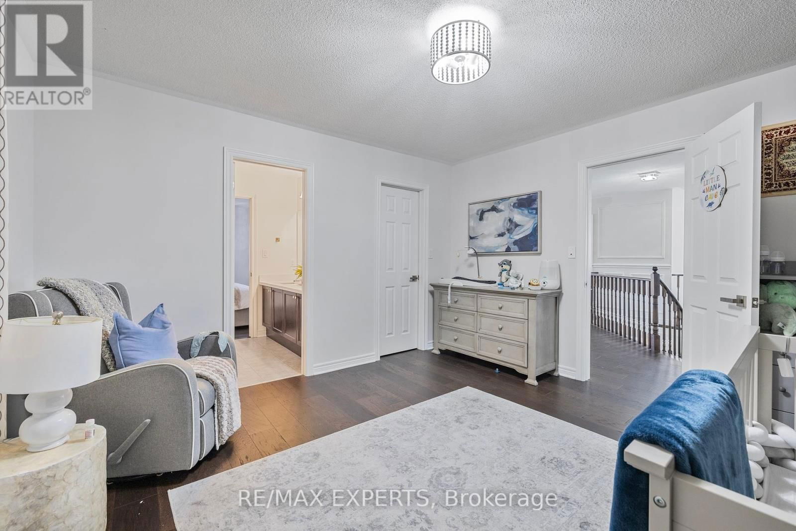 24 FARIS STREET Image 35