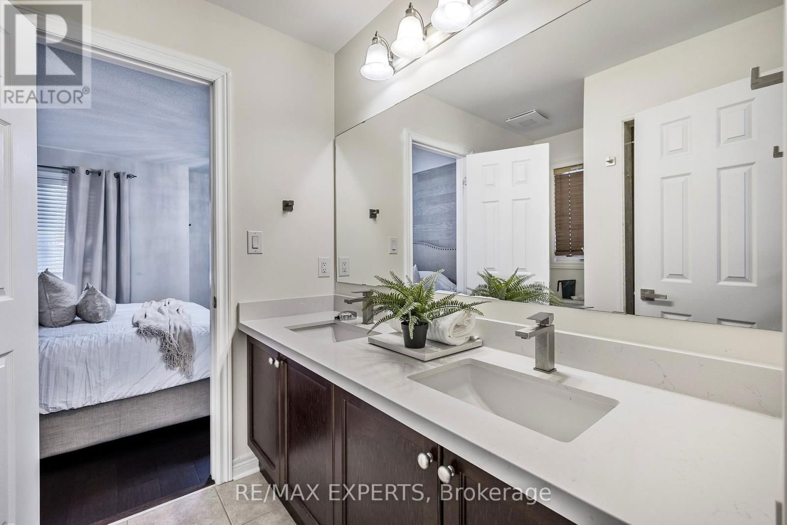 24 FARIS STREET Image 36
