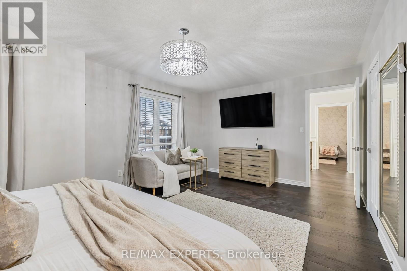 24 FARIS STREET Image 39