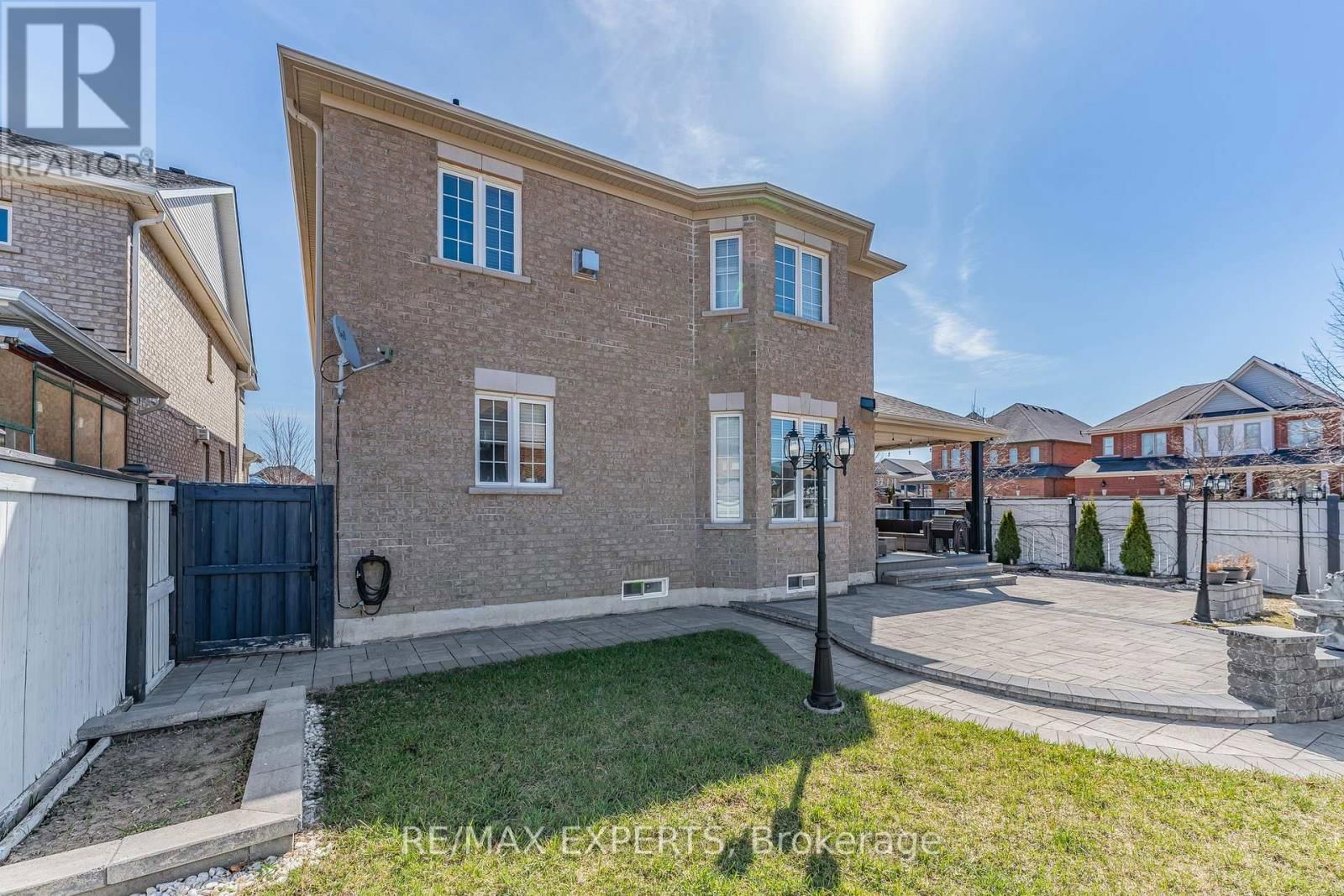 24 FARIS STREET Image 44