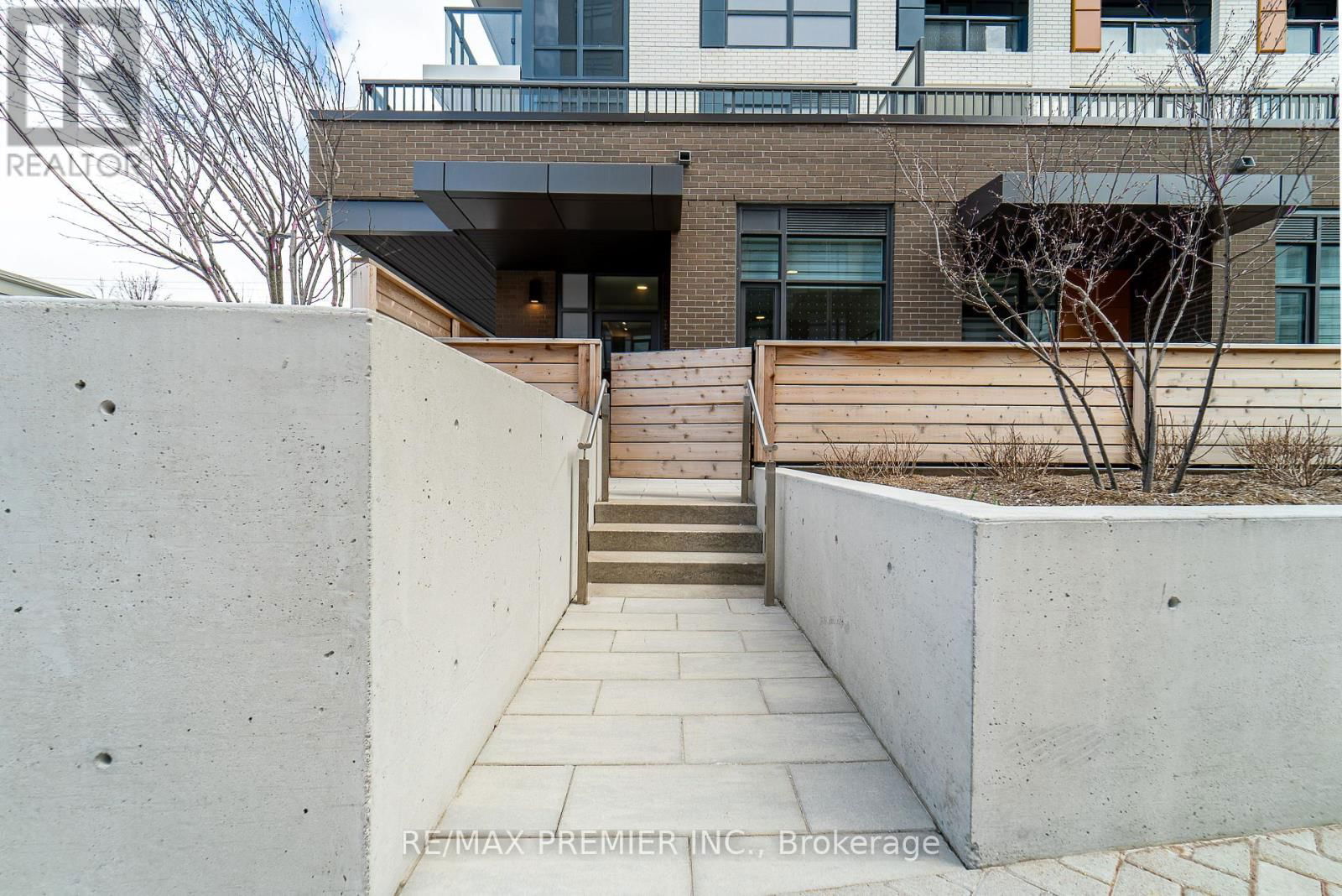 B104 - 7950 BATHURST STREET Image 32