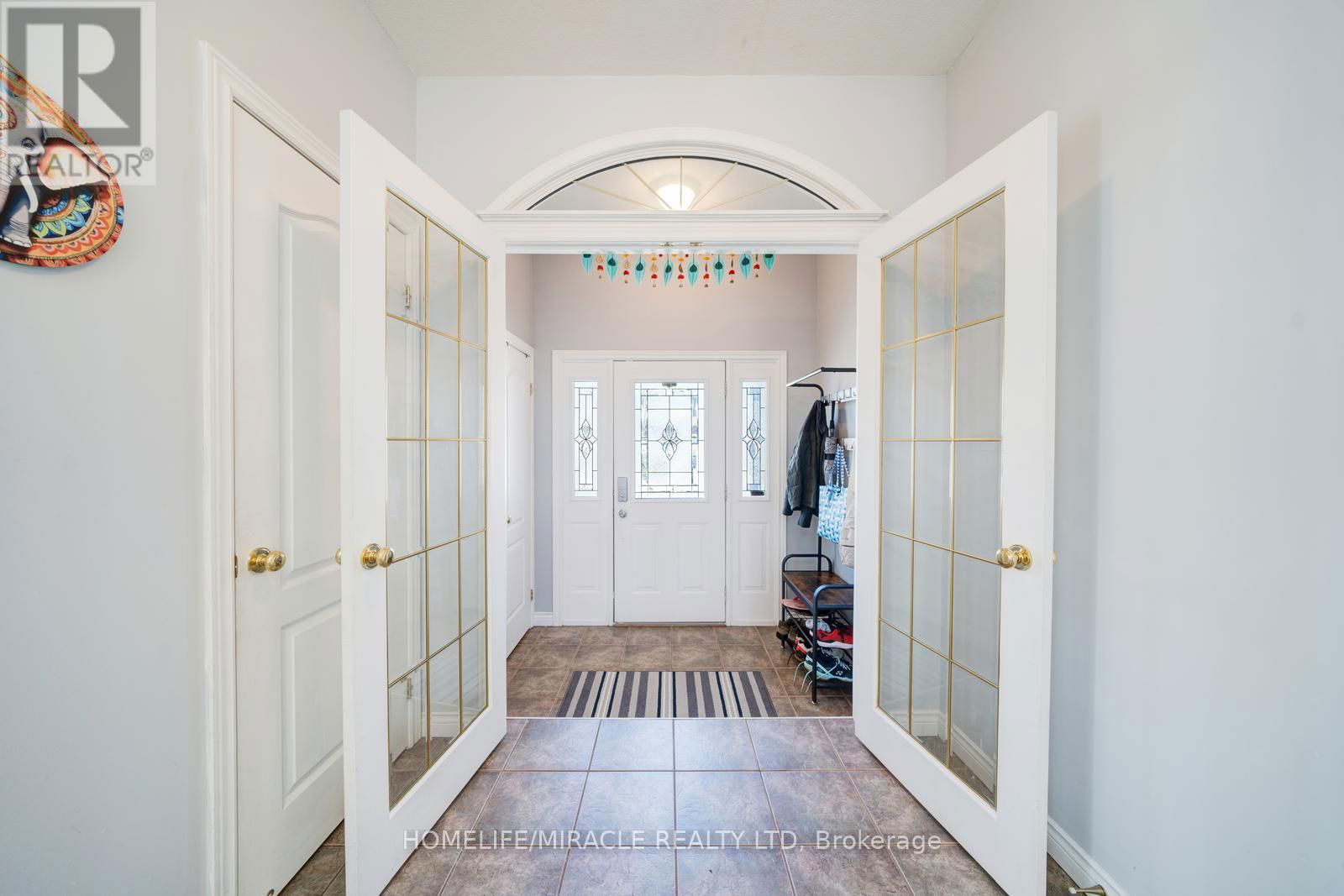 81 SHEPHARD AVENUE Image 21
