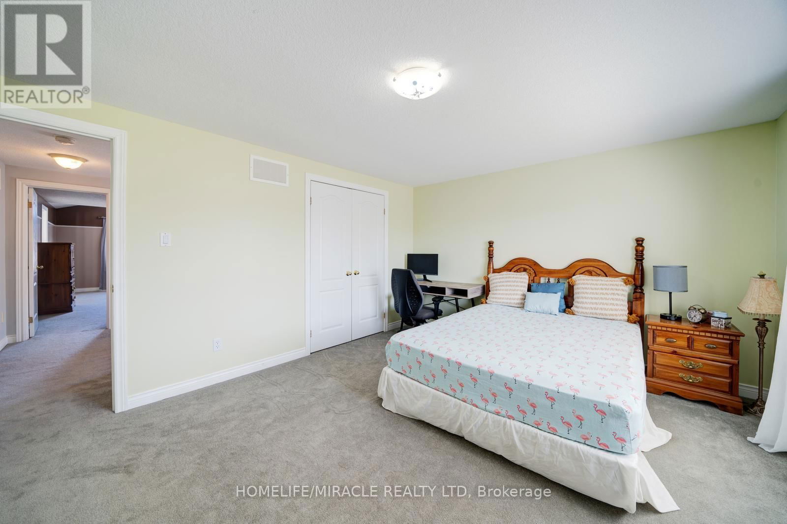 81 SHEPHARD AVENUE Image 39