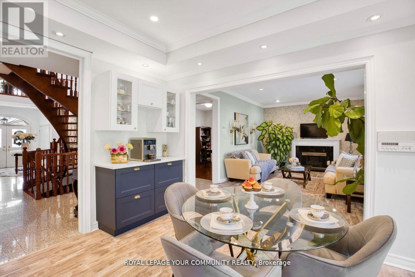 130 GREY ALDER AVENUE Image 10