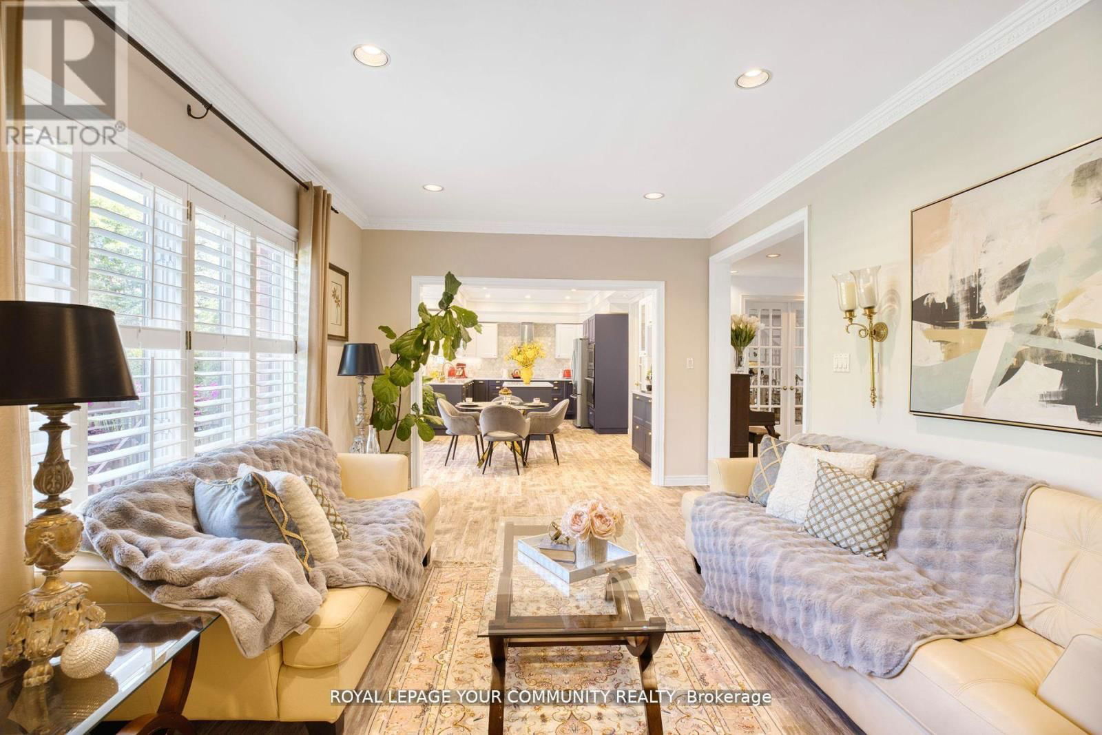 130 GREY ALDER AVENUE Image 13