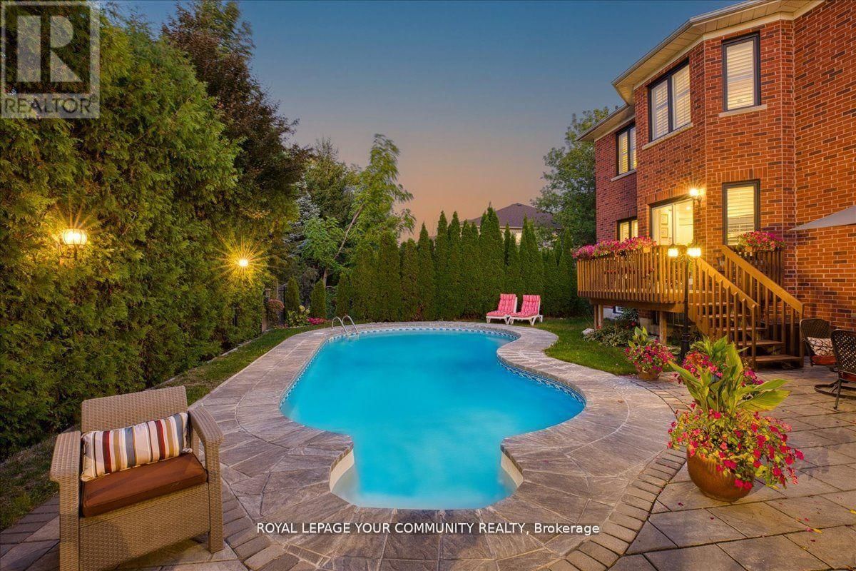 130 GREY ALDER AVENUE Image 39