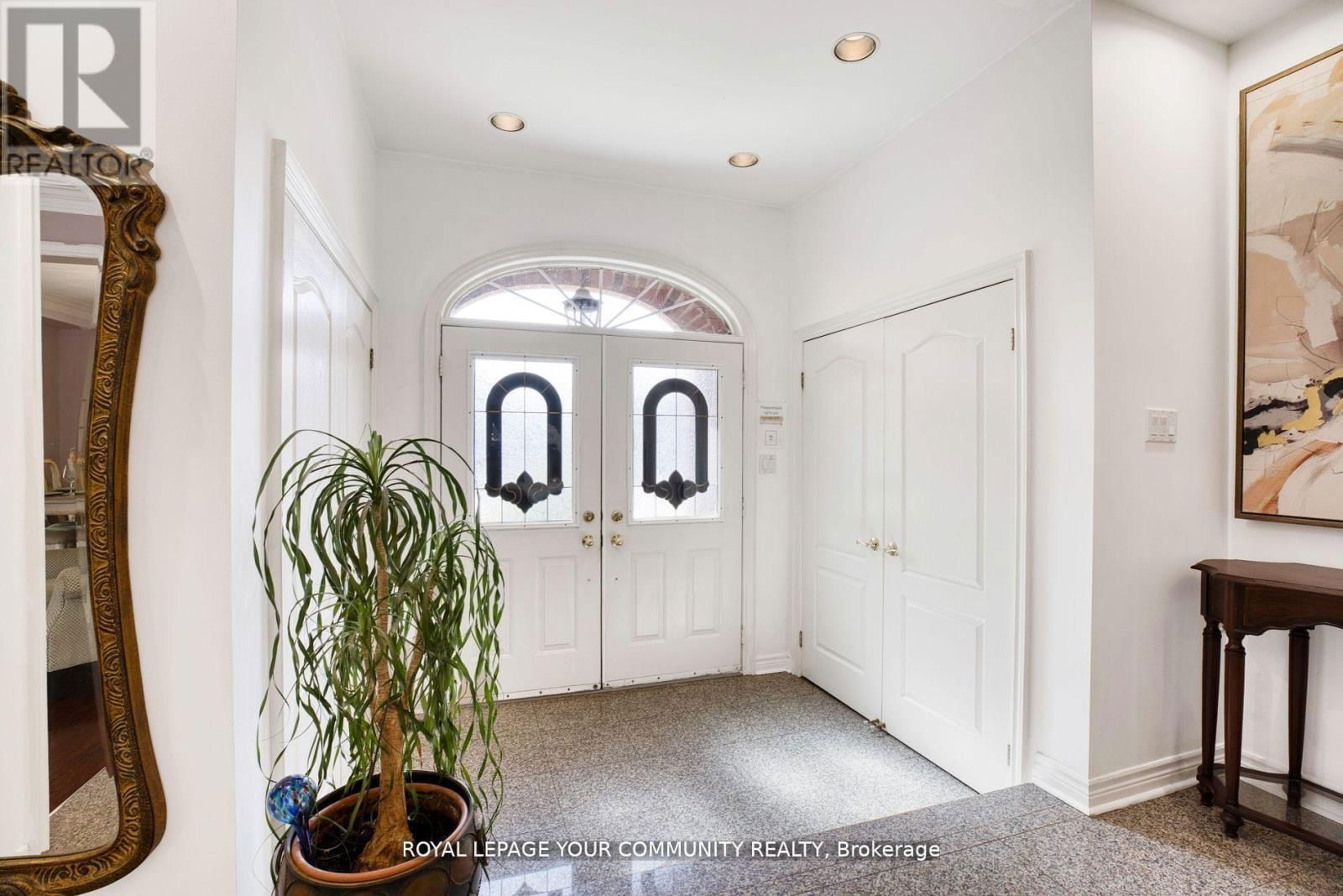 130 GREY ALDER AVENUE Image 4
