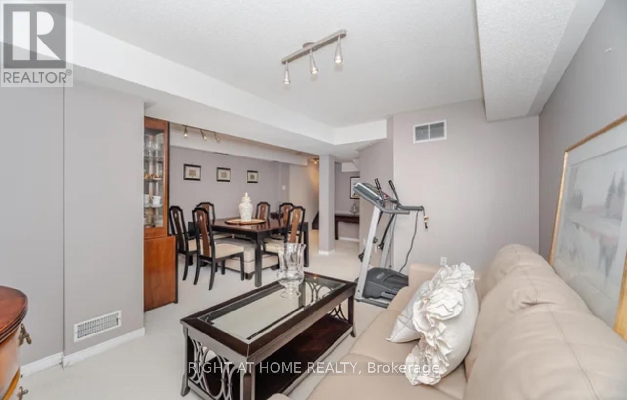 69 EVELYN BUCK LANE Image 22
