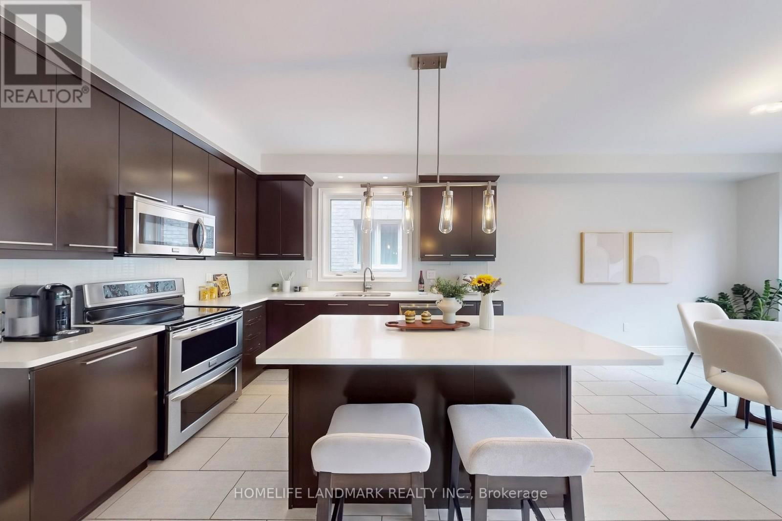 199 JOHN DAVIS GATE Image 7