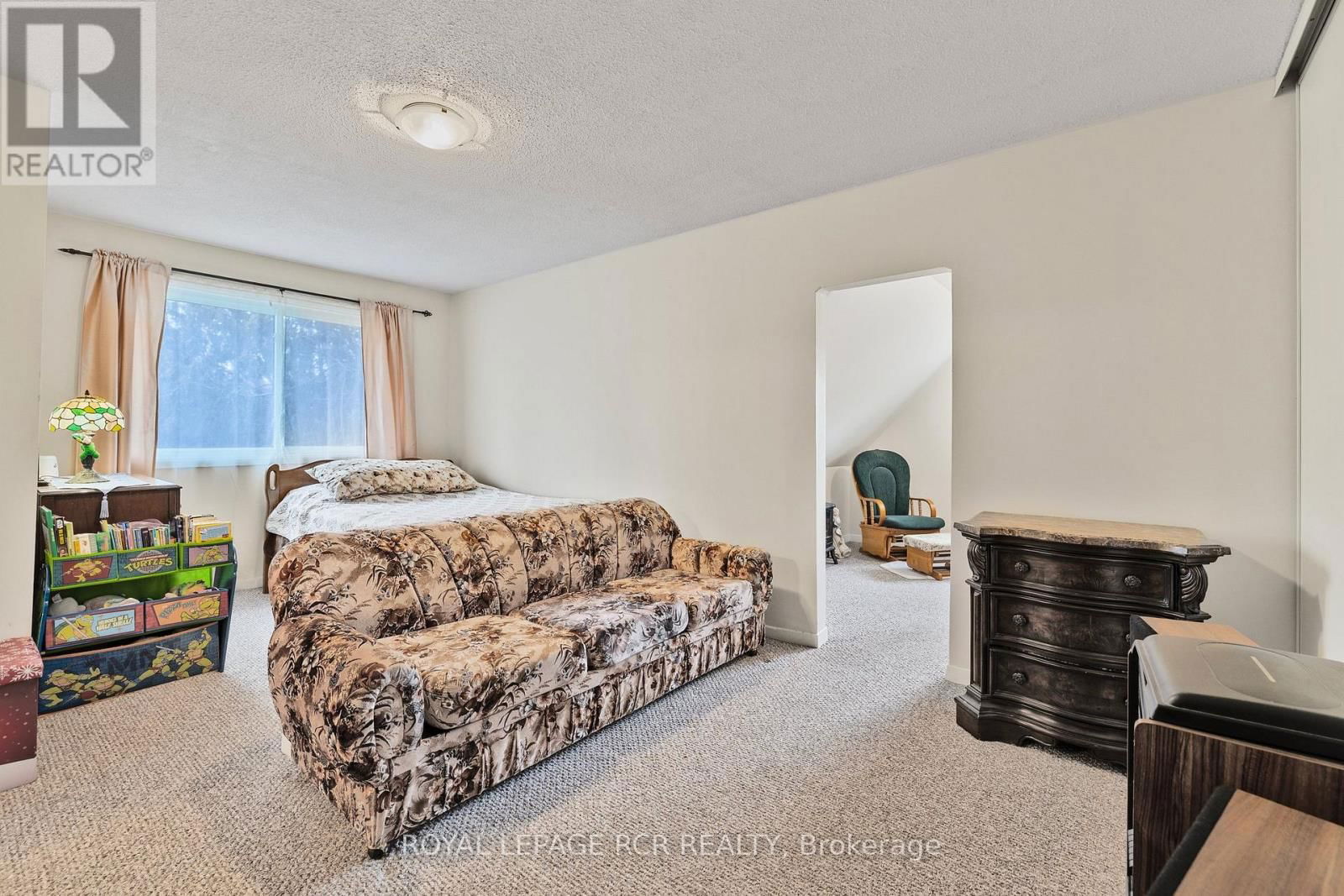 856 MAGNOLIA AVENUE Image 27