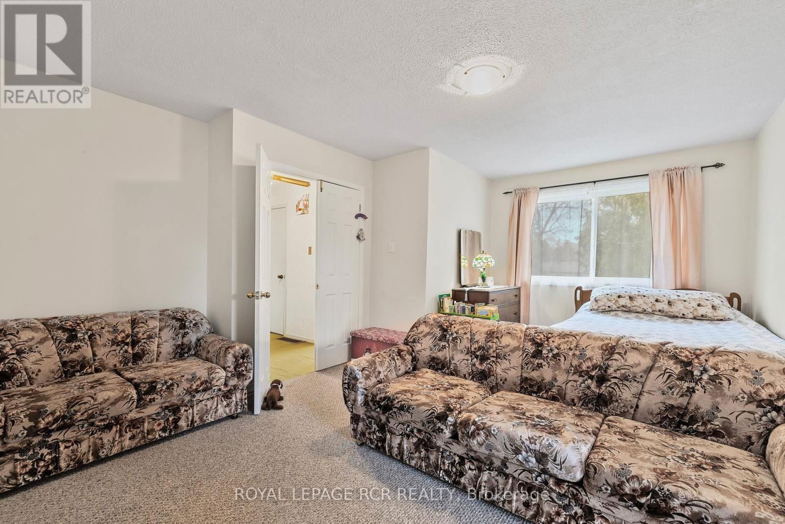 856 MAGNOLIA AVENUE Image 28
