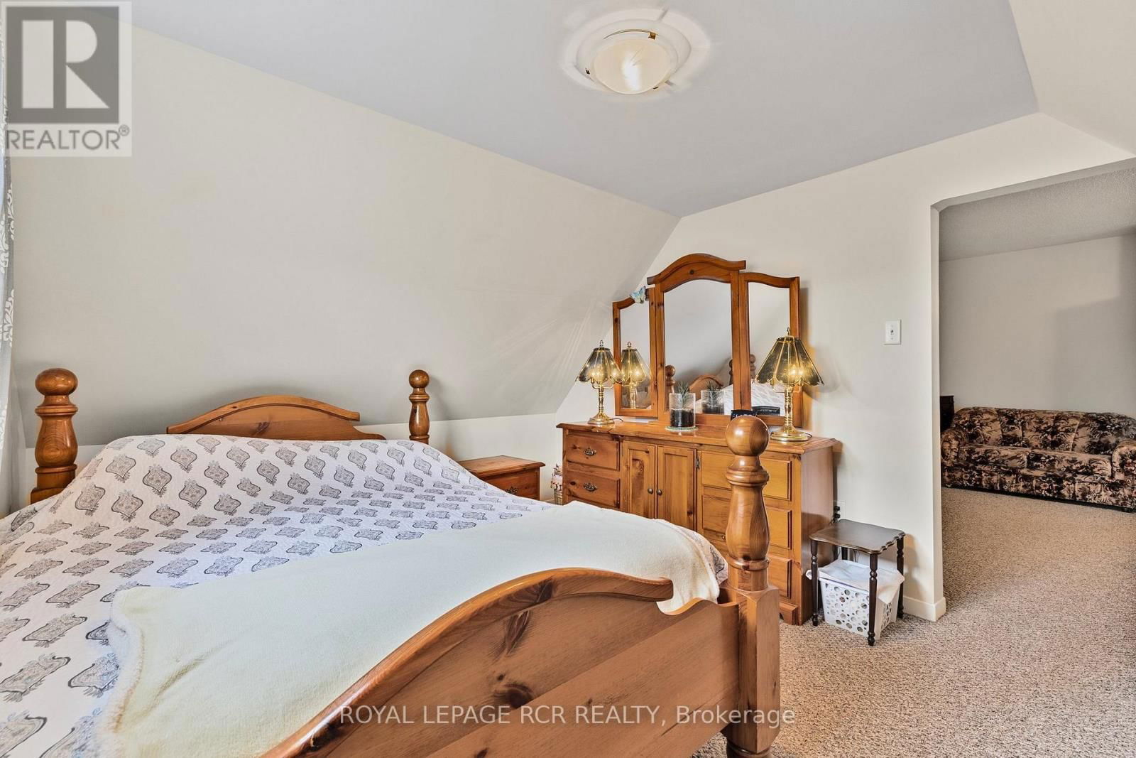 856 MAGNOLIA AVENUE Image 32