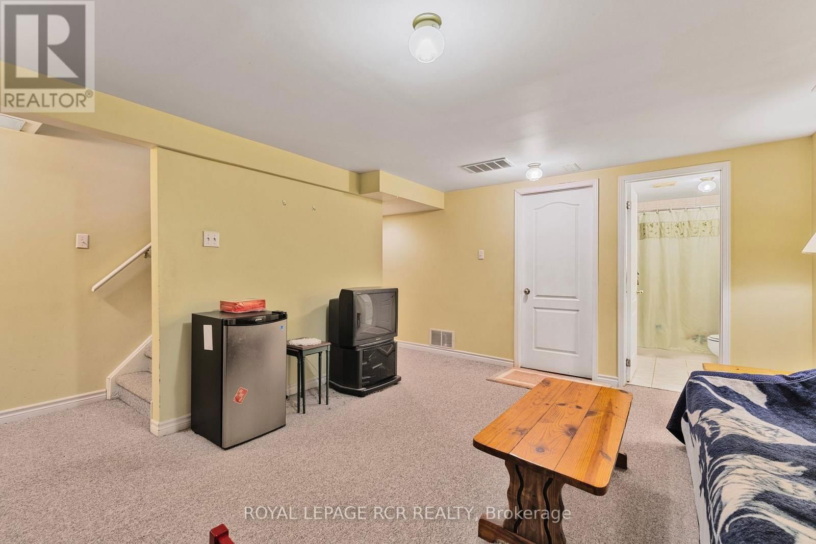 856 MAGNOLIA AVENUE Image 35