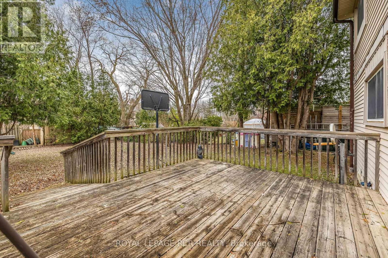 856 MAGNOLIA AVENUE Image 37